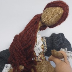 Bambola Francisca con brocca